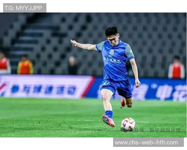 中国香港球员陈晋一重返申花队无缘东亚杯对阵中国国家队